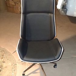 Modern Office Chair Black and White Space Age Styling 