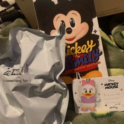 Daisy Duck Labubu