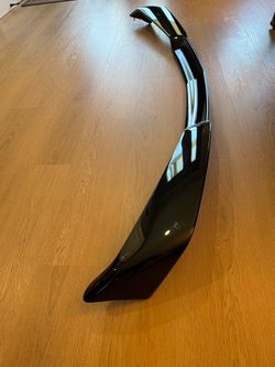 Corvette C8 Z51 spoiler in carbon flash