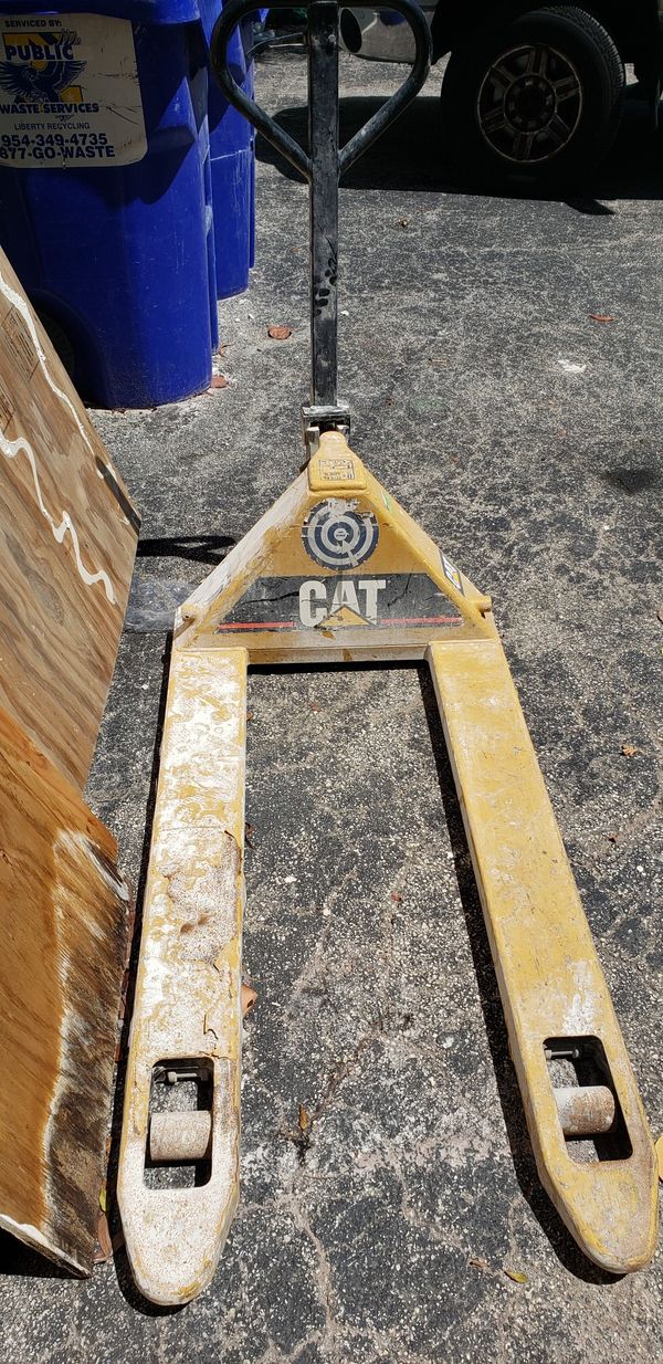 Cat Pallet Jack for Sale in Miami, FL OfferUp