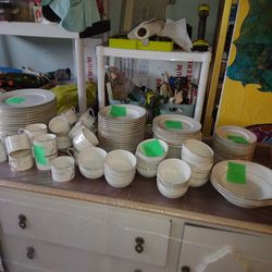 133 Pc Gibson White Everyday China God Trim