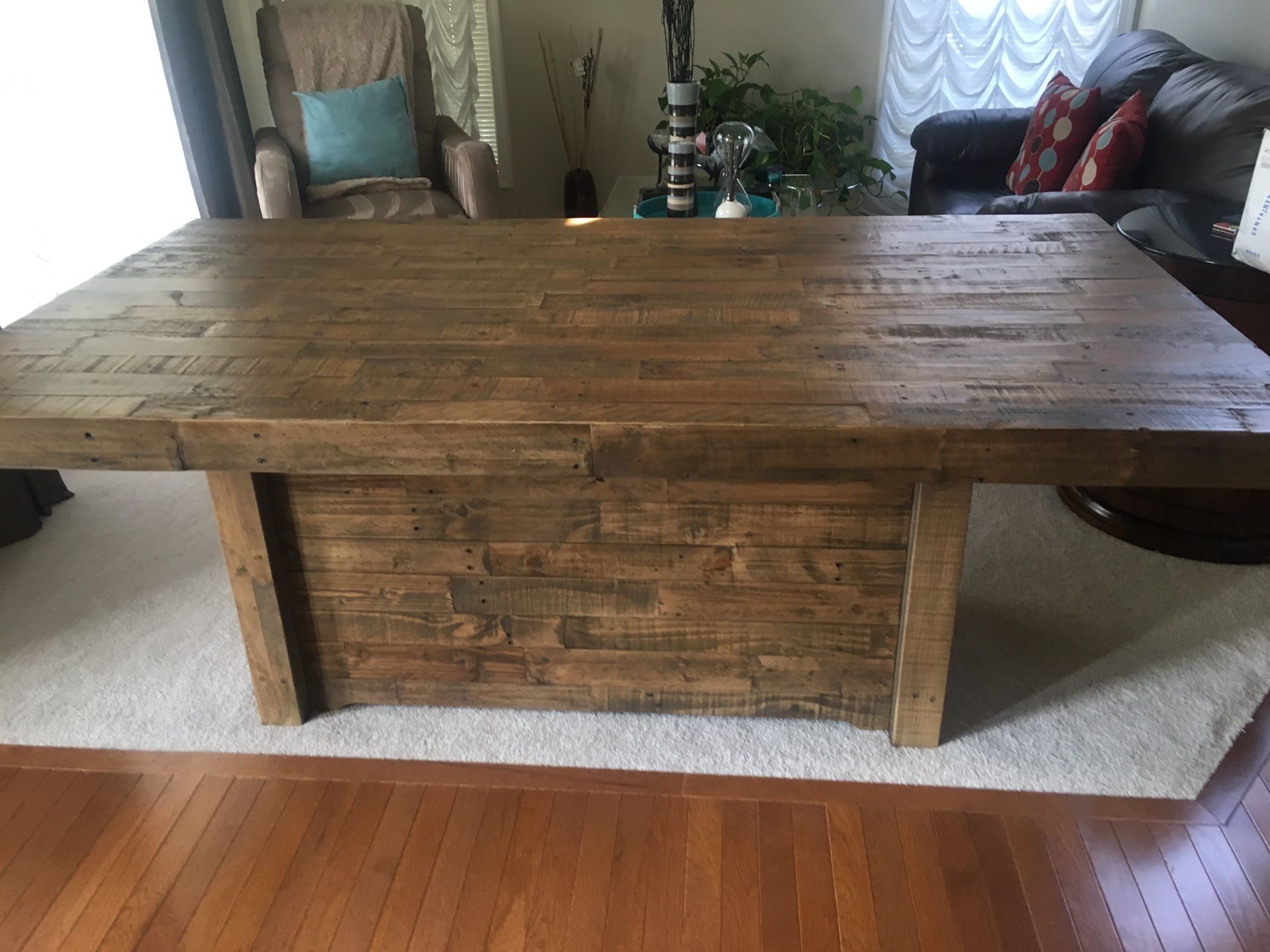 (Pending) Farmhouse cottage wood table