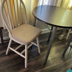 Dining Tables With Two Chairs 