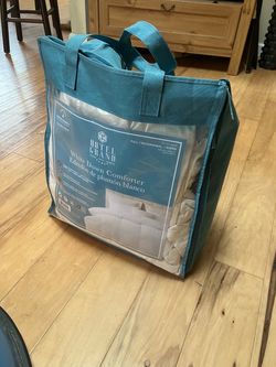 Free older queen size comforter