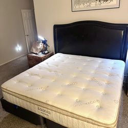 Like New Saatva Latex Hybrid King Mattress