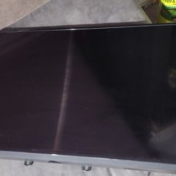 40 Inch Vizio Wall Mounted TV