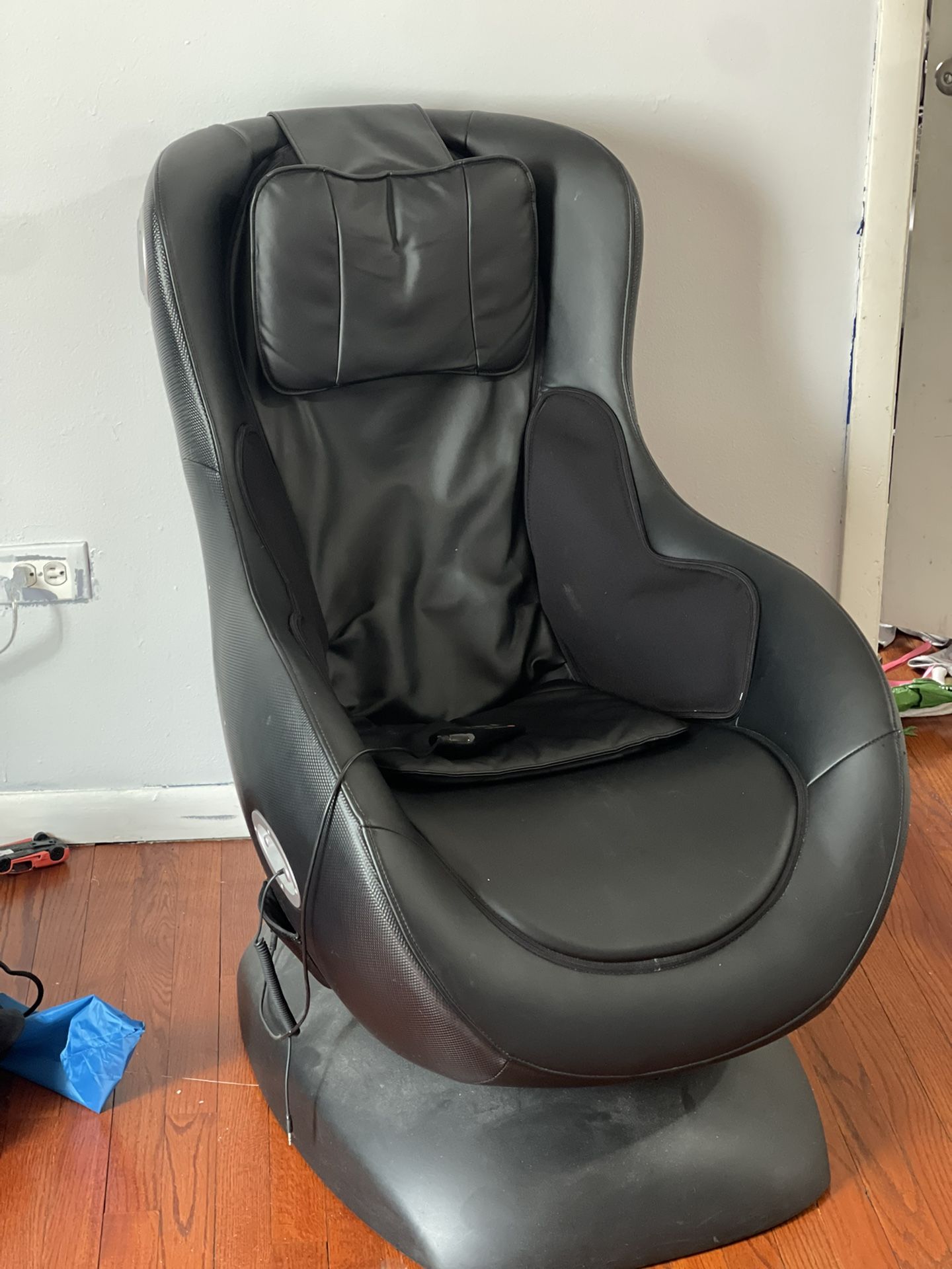Impulse Massage Chair for Sale in Oakbrook Terrace IL OfferUp