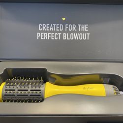 Dry bar single shot heated round brush