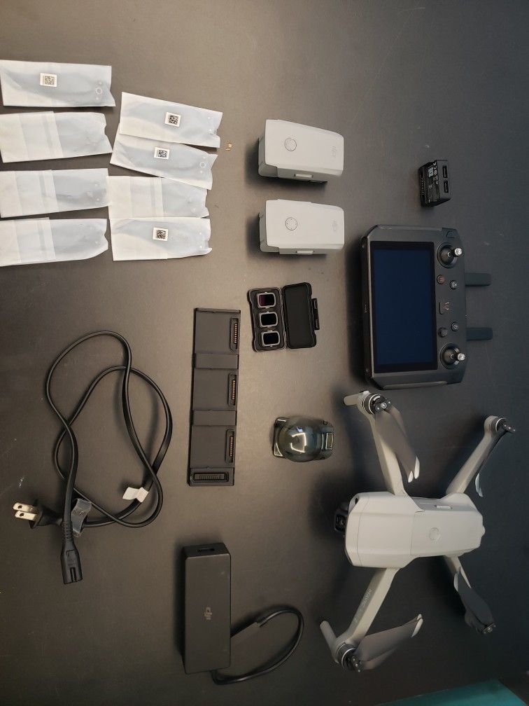 Mavic AIR 2 Fly More Combo And Smart Controller