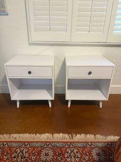 White nightstand set