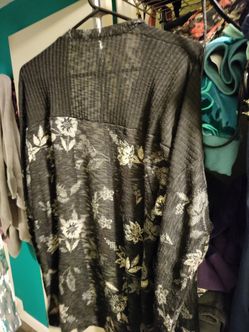 Maurices Brand Size XS Coverup