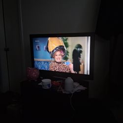 Samsung Smart Tv You Can Play Games On It Just Need A Xbox Controller 