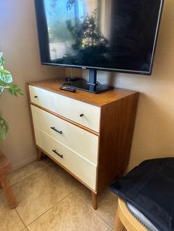 Dresser 36”x36”x18”