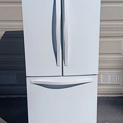 White Whirlpool French Door with Bottom Freezer Refrigerator