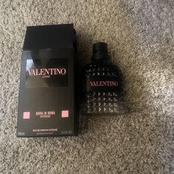 valentino born in roma intense cologne