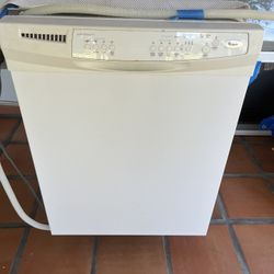 Whirlpool Dishwasher 