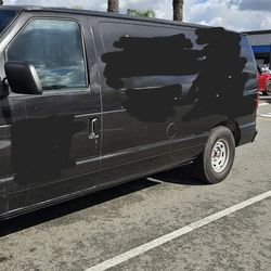 1999 Ford Econoline E-150