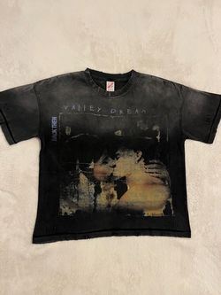 Valley Dreams Graphic Distressed T-Shirt