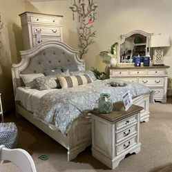 Antique White Bedroom Set $39 down Payment Only /FREE DELIVERY /