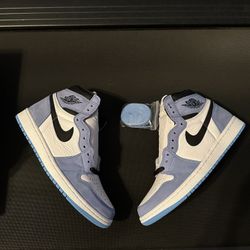 Jordan 4 “University Blue”
