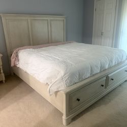 California King Bed Set PRICE REDUCED