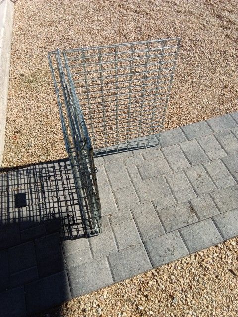 Medium Metal Cage