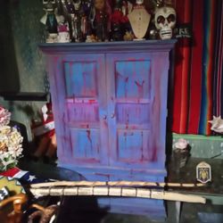 Two Door ,One Drawer Cabinet 