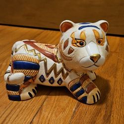 Vintage Artesania Rinconada Style Gold Tiger Ceramic Coin Bank Figurine 