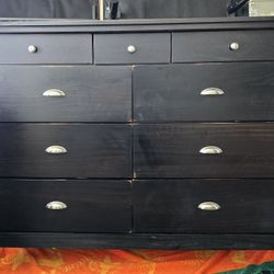 Solid Wood Dresser and 2 Matching  Nightstands 