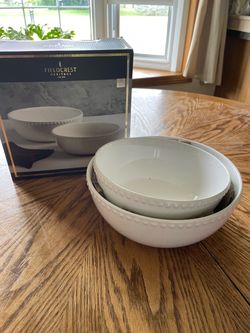 Two Piece Bowl Set Never Used