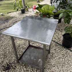 stainless steel kitchen table 24x30 in by 33 in tall