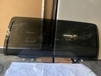 4th Gen Rear Tailgate Roll Up Window (glass)