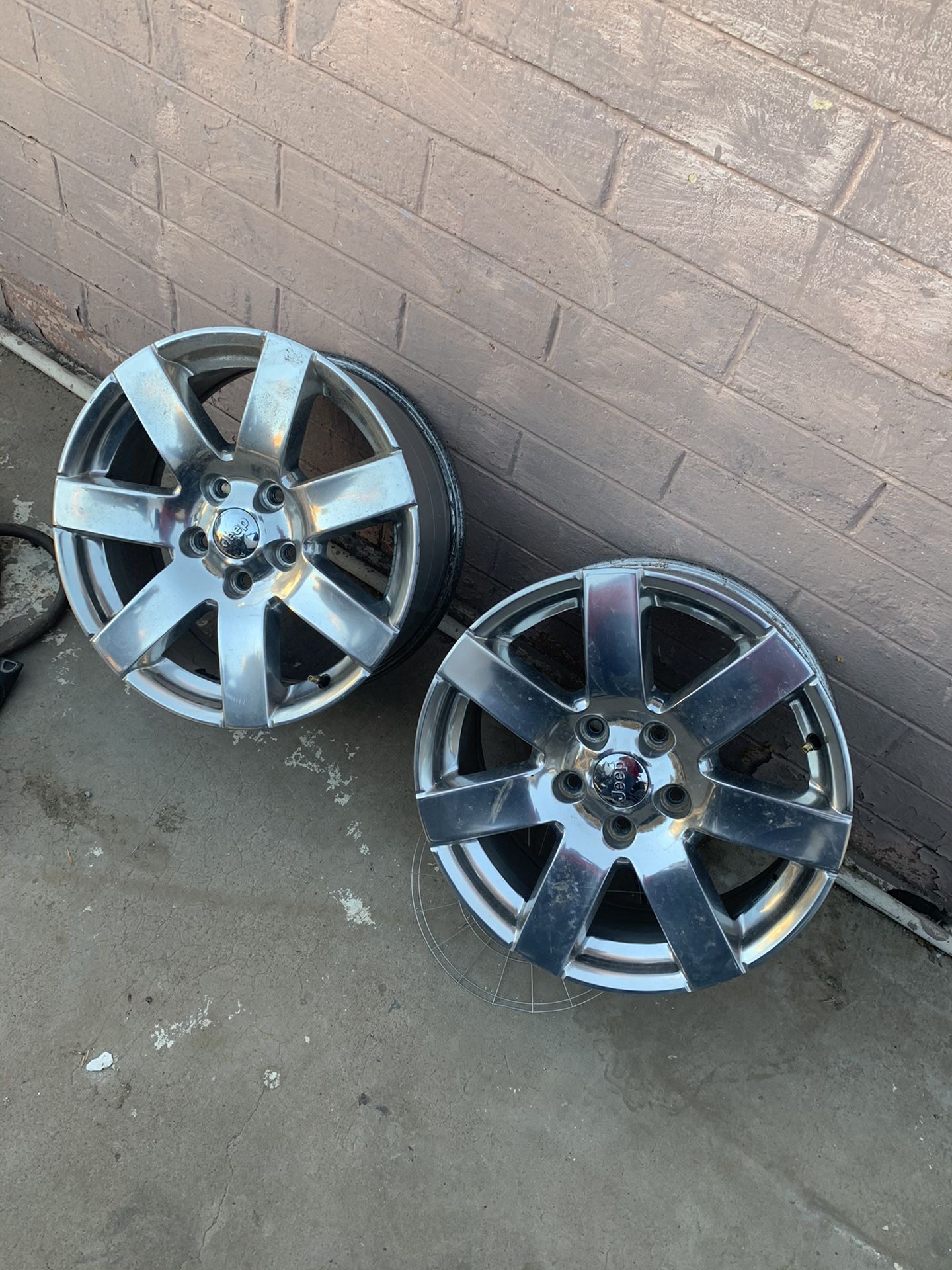 Jeep Sahara wheels 18in