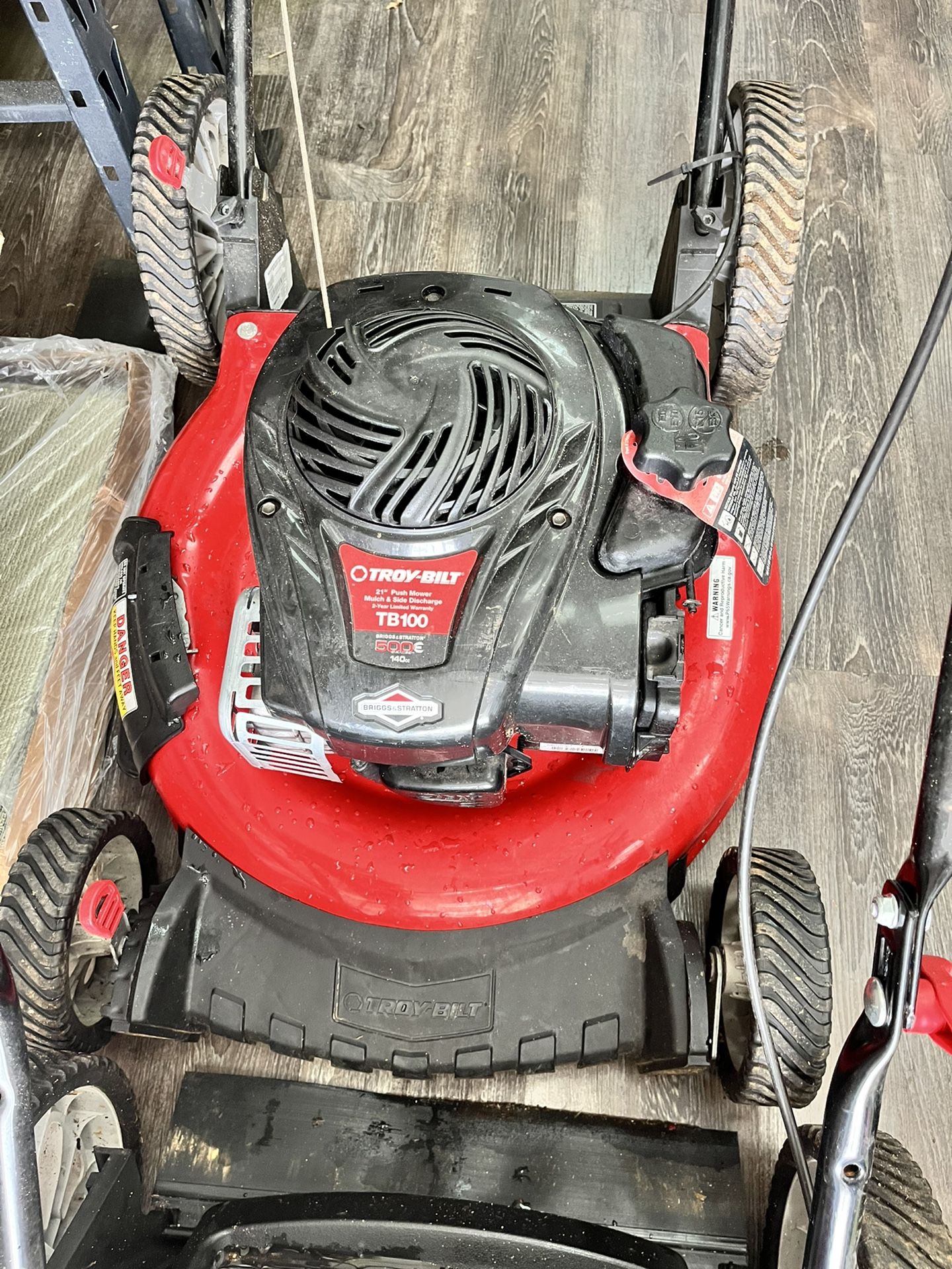 Briggs & Stratton 500E 140cc Troy Bilt 21” push lawn mower