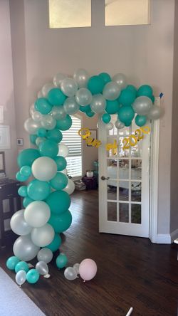 Free balloon arch