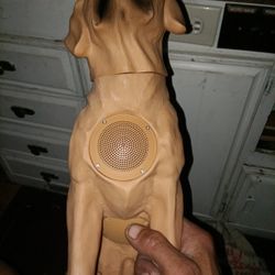r Dog Speaker