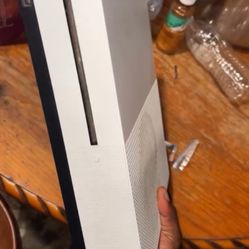XBOX ONE S 500GB