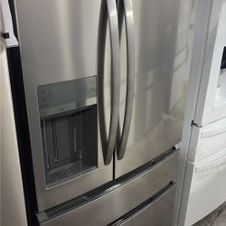 Frigidaire French Door Refrigerator 