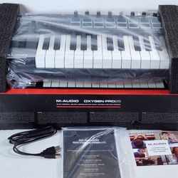 M-Audio Oxygen Pro 25 – 25 Key USB MIDI  Controller With Beat Pads #583