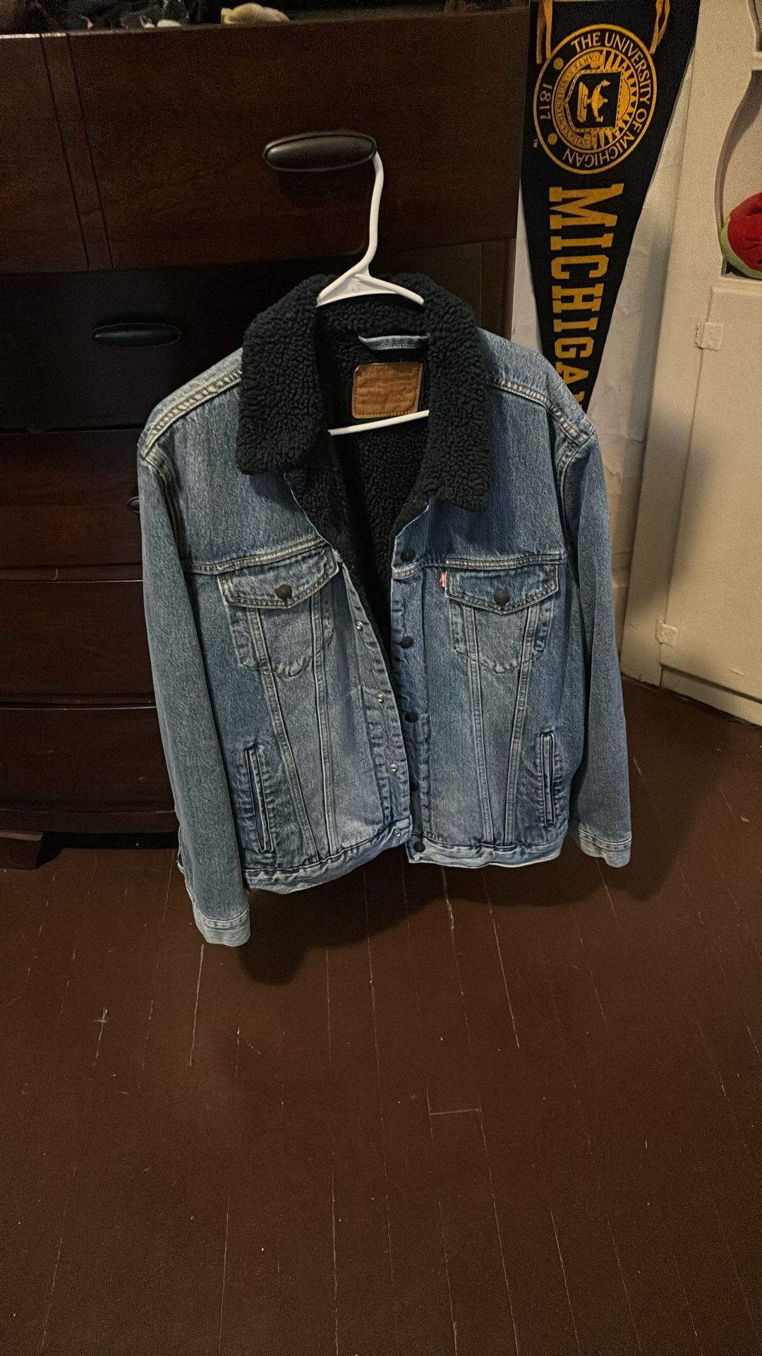 Levi Strauss denim jacket with fleece lining