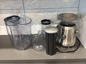 Breville Juicer with Accessories