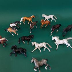 Breyer Mini Whinnies Set