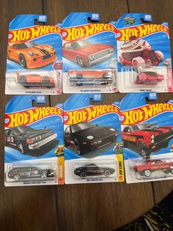HOT WHEELS DIE CAST NEW