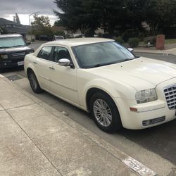 2010 Chrysler 300