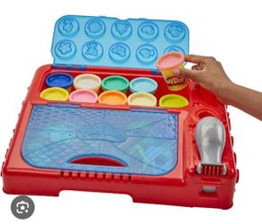 Play-Doh Zestaw Warsztat Edukacyjny w Podróży F3627