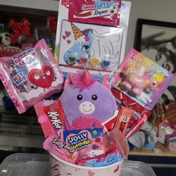 Valentine's Day Basket Unicorn