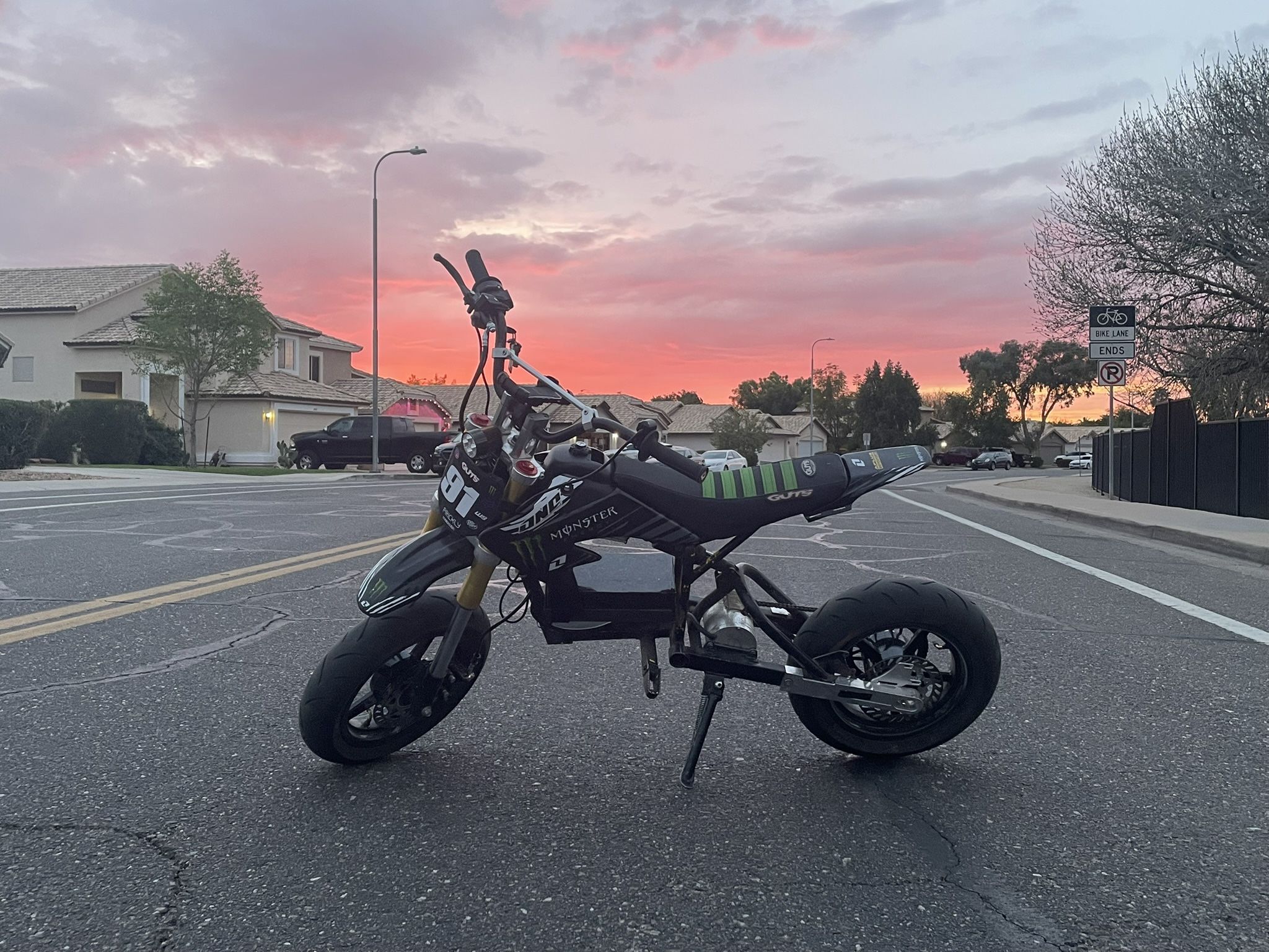 Modded Razor 250 MODDED 58v Razor mx650 for Sale in Chandler, AZ - OfferUp