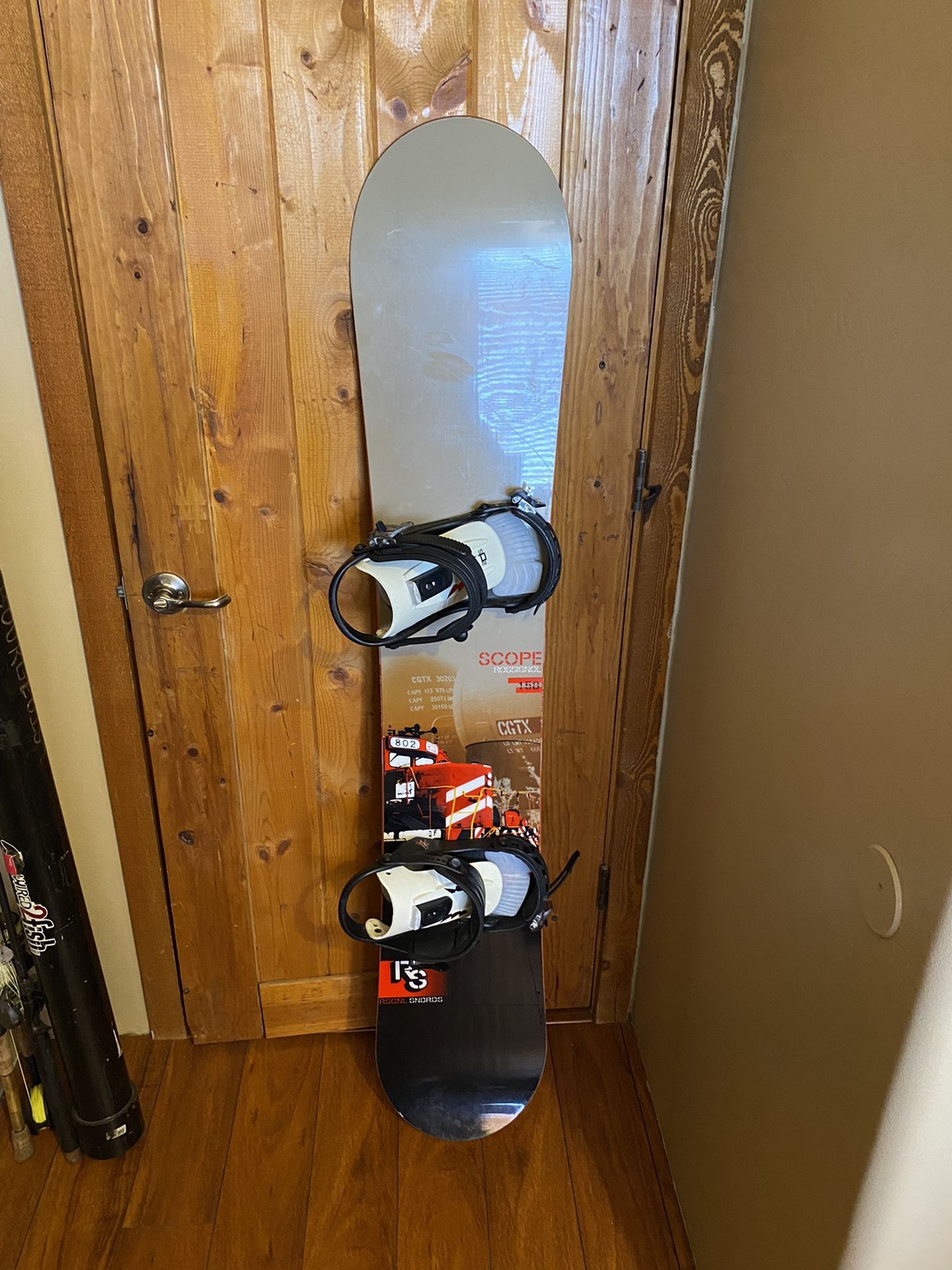 Ru Circus Pijler Rossignol Snowboard 158cm with Large Bindings for Sale in Mesa, AZ - OfferUp