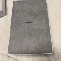 Brand New Samsung Galaxy TAB S5e 