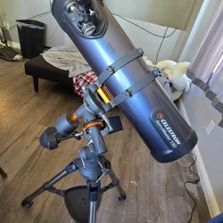 Celestron Celestron AstroMaster EQ-130 Tri-pod